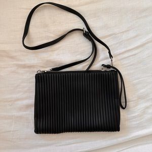 Zara Flat Crossbody Purse